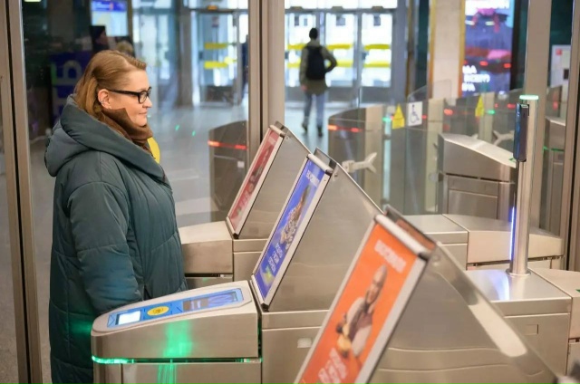 На всех станциях есть оплата по биометрии.
Вчера в ГУП ...