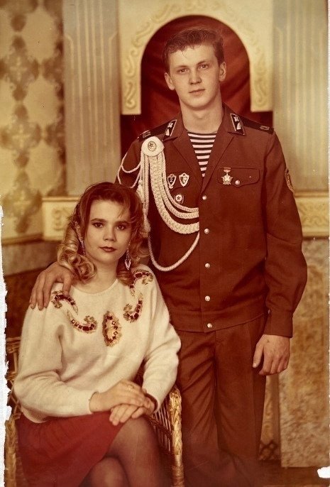 Мои родители. На первом фото отец вернулся из армии, и в...