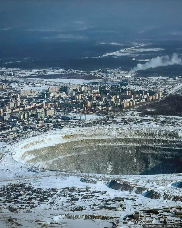 Мирный — город в Якутии, выросший благодаря алмазам. З?...