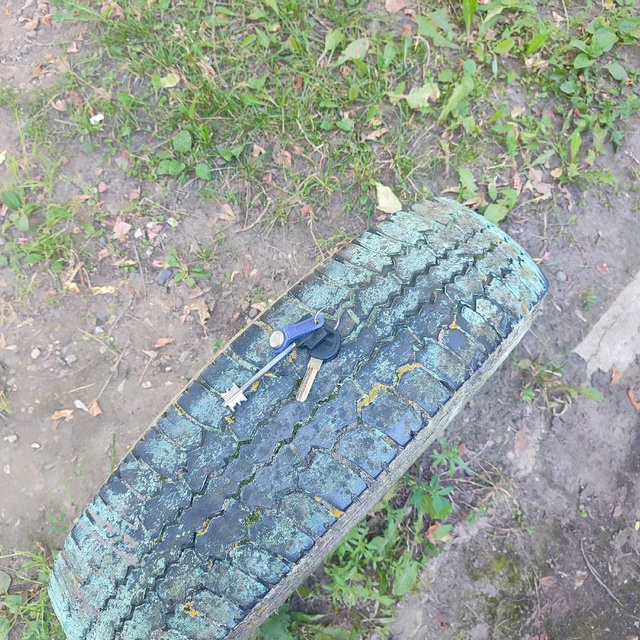 Доброе утро, найдены ключи во дворе проезд Радищева 10