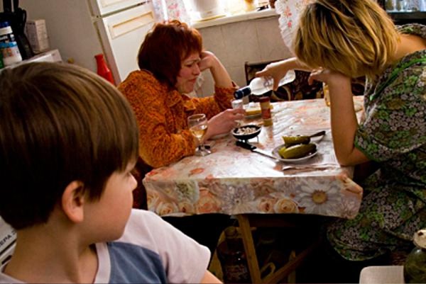 Госдума теперь предлагает штрафовать родителей за фот...
