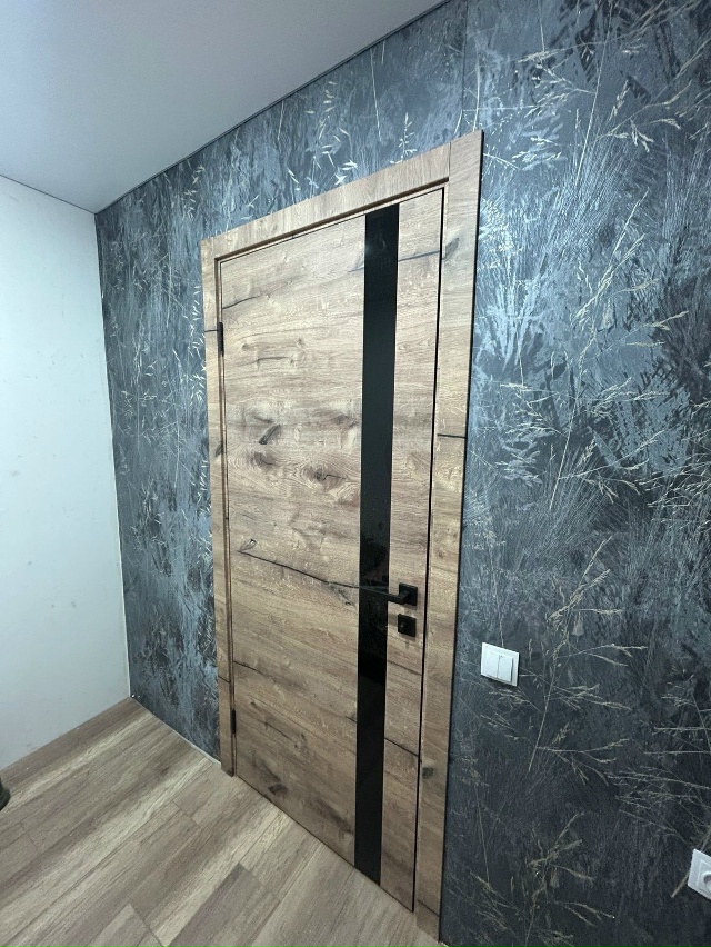 📌Ознакомиться с ассортиментом дверей можно в магази...