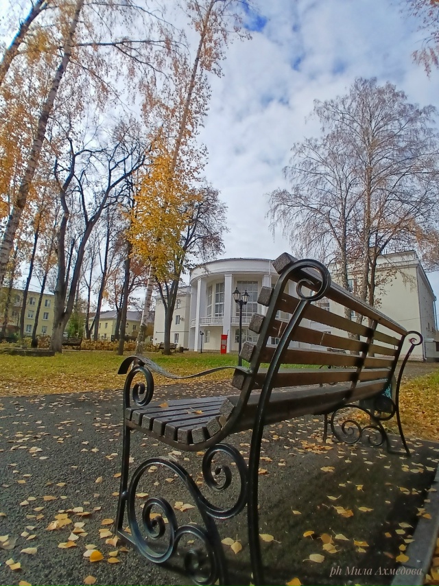 Сквер за Дворцом культуры ,, Жигулёвский,,