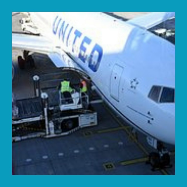 Пассажир сорвал рейс из-за «бомбы», которой не было
Ре?...