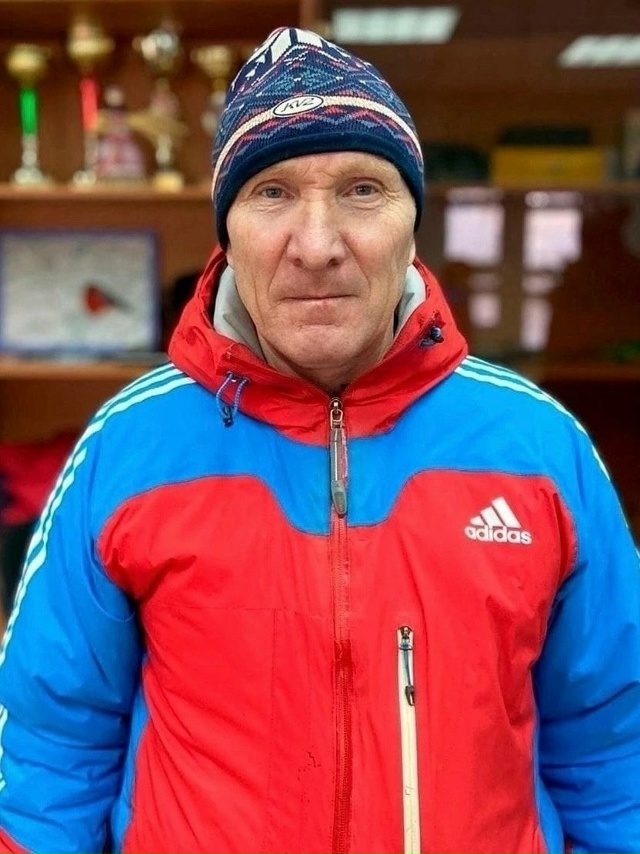 ⚡⚡ День тренера в России сегодня
У тебя был тренер? С?...