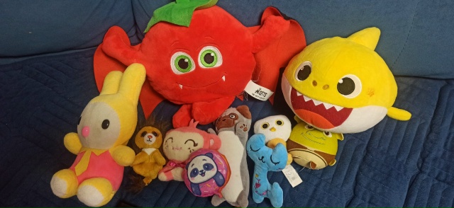 Отдам игрушки