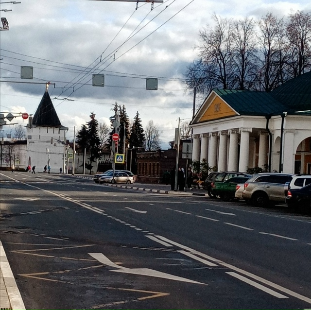 Всё же какой красивый наш Ярославль! 😊 Даже глубокой ?...