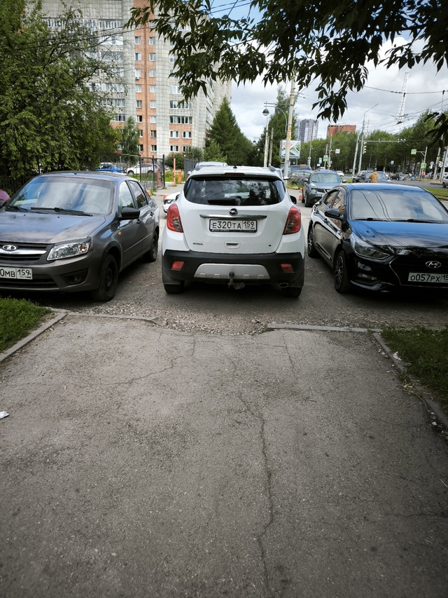 Дело у 1 МСЧ на бульваре Гагарина. Ну ведь вы когда то то...