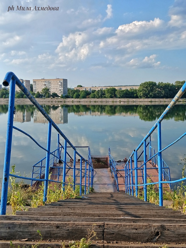 Бывшая переправа через р. Волга.
Вид на м-н Шлюзовой.