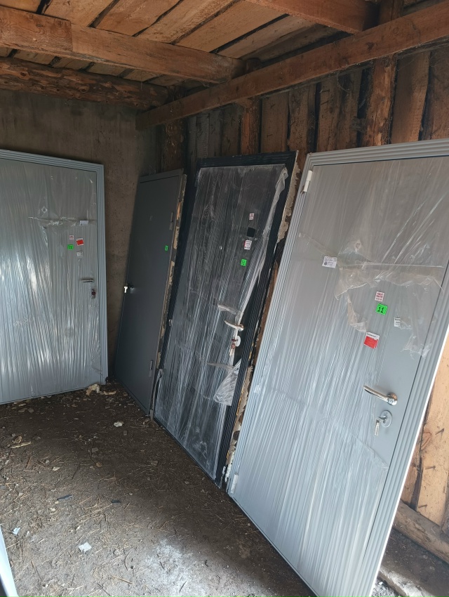 Металлические двери п. Акбулак ул. Кирова 117