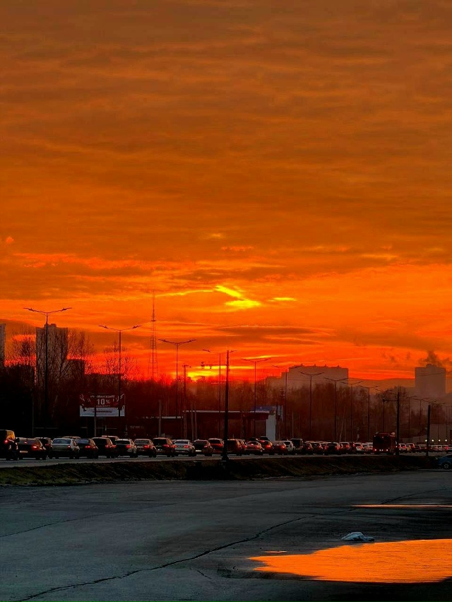 Утро на Спешилова 😍, какое небо прекрасное