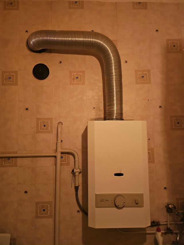 Ребят, всем привет, к кому газовщики докапывались по во...