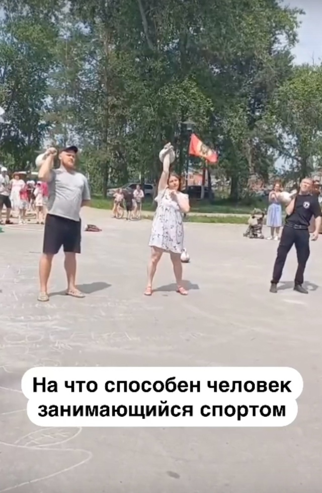 Вот это да... У неё стопудов и муж покладистый и дети пос...