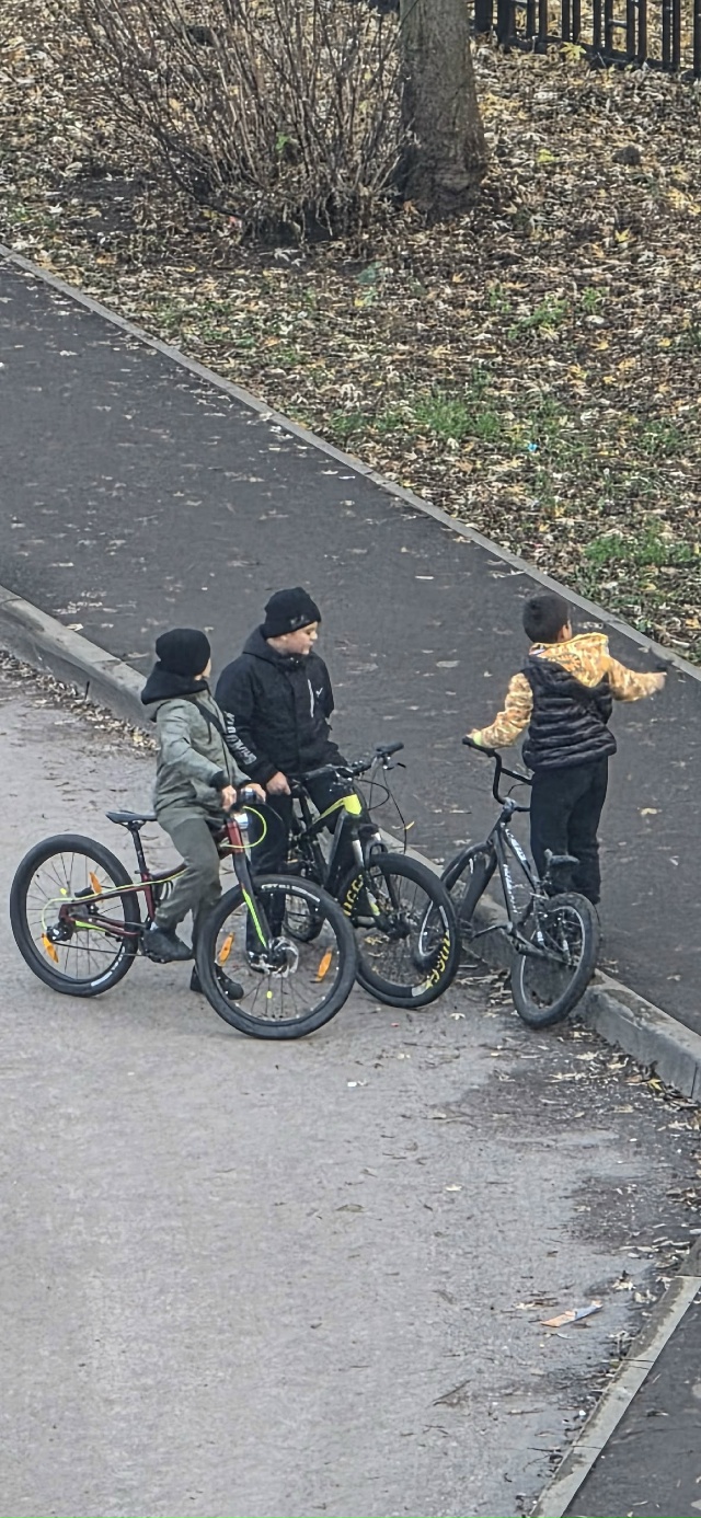 Уважаемые родители этих замечательных детей!
Примите ?...