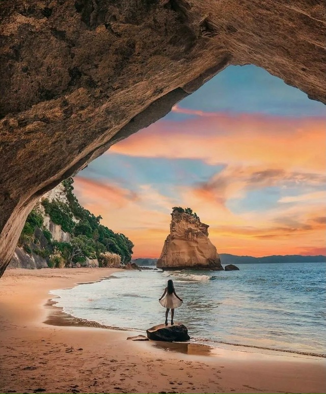 🌍 Кафедральная бухта — один из самых живописных угол?...