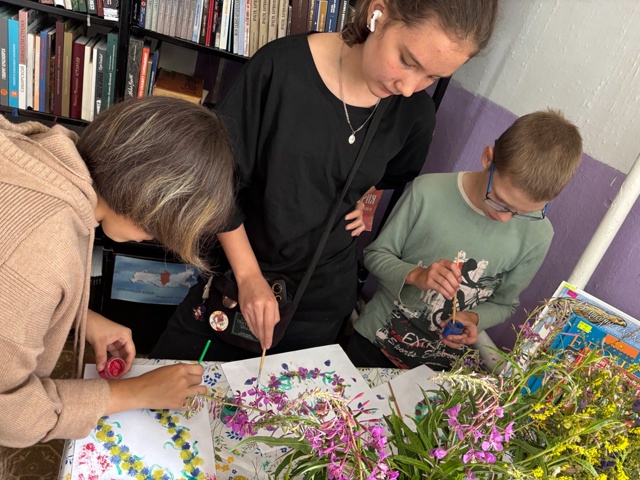 ✨🌼Я СПЛЕТУ СЕБЕ ВЕНОЧЕК
За окном уныло барабанит до?...