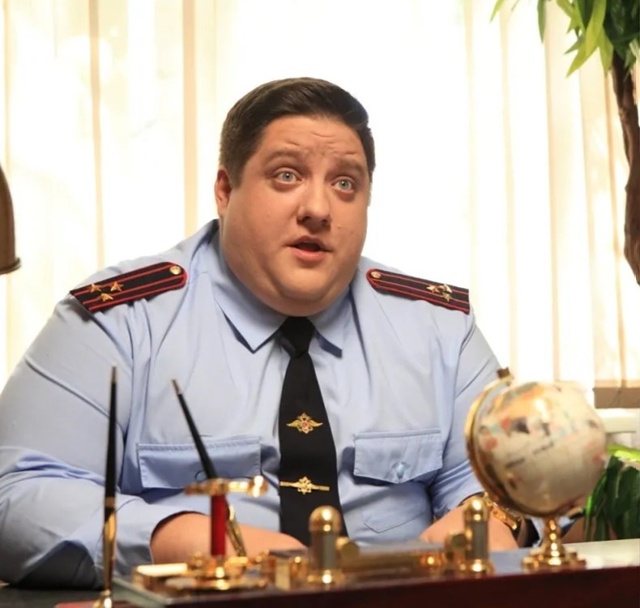 🖤Умер актёр Роман Попов, известный по роли Мухича в се...