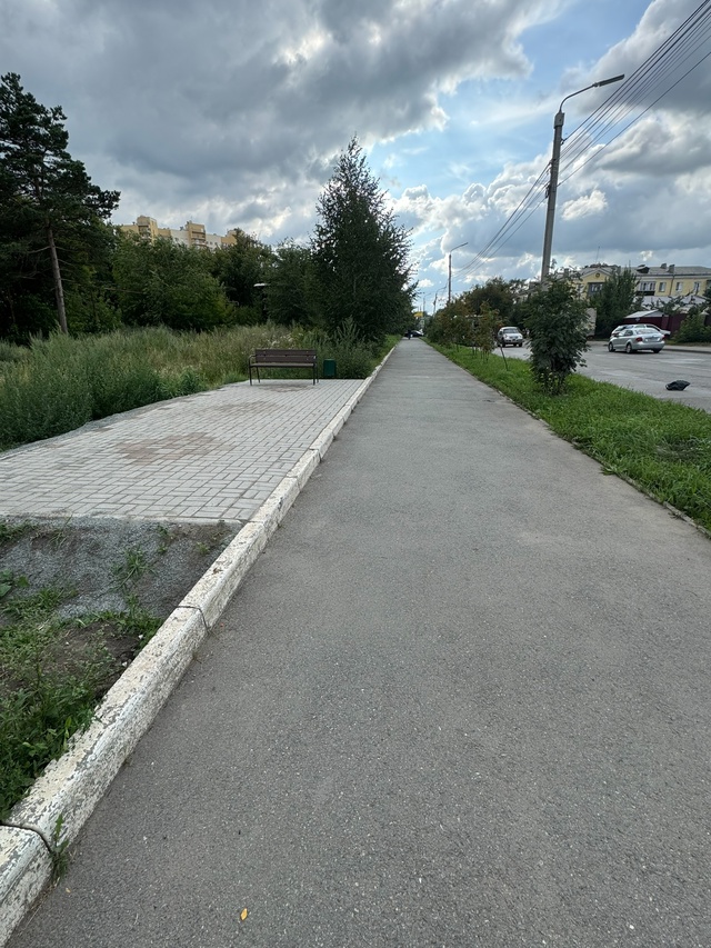 Эта лавочка на ул. Кузнецова, что бы сесть и подумать: «?...