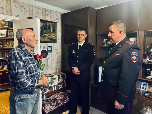 🚨В честь Дня сотрудников органов внутренних дел сотр?...