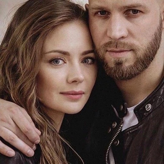 7 актрис, которые счастливы в браке с мужчинами, далеки?...