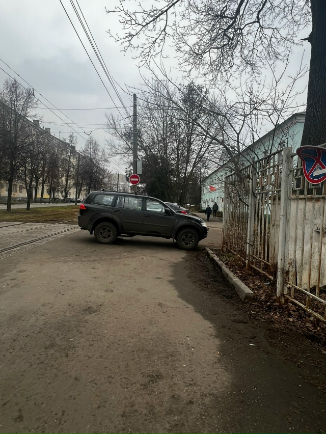 Добрый вечер ?!
Опубликуйте, пожалуйста
Рядом центр п...