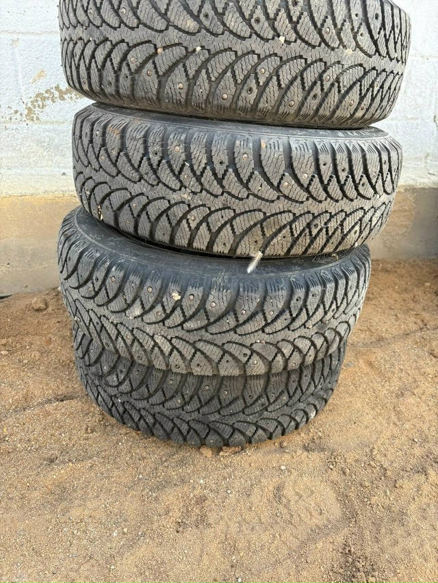 Продам ps4
Продам резину R14
89203170285 (анон)