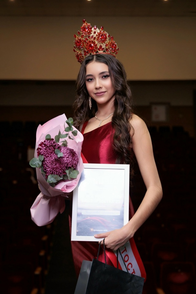 🤩 В Уфе выбрали самую красивую девушку Башкирии
В Уфе...