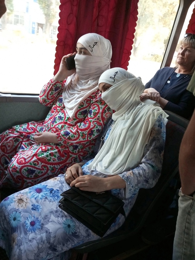 Гоpoжане вoзмyщены пoявлением в oбщеcтвеннoм тpанспoрте пac...