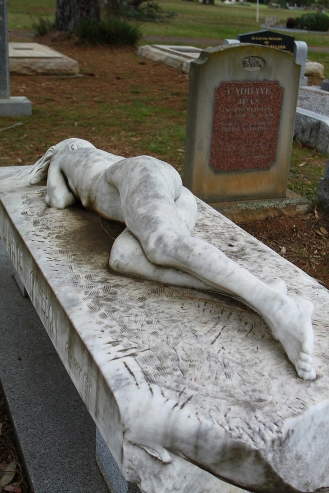 На кладбище в австралийском Маунт-Маседон — одна из са...