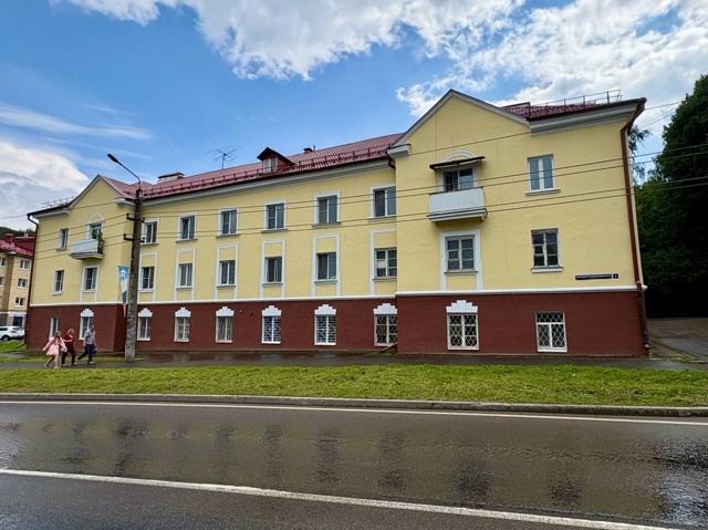 ⛏В Смоленске продолжается ремонт фасадов зданий
🏠К...