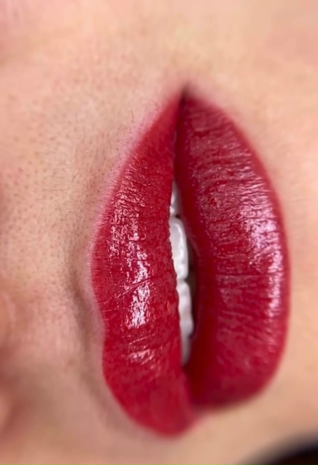 Привет 👋
🪄
Будем знакомы!
Меня зовут Ирина ,
я мастер ...