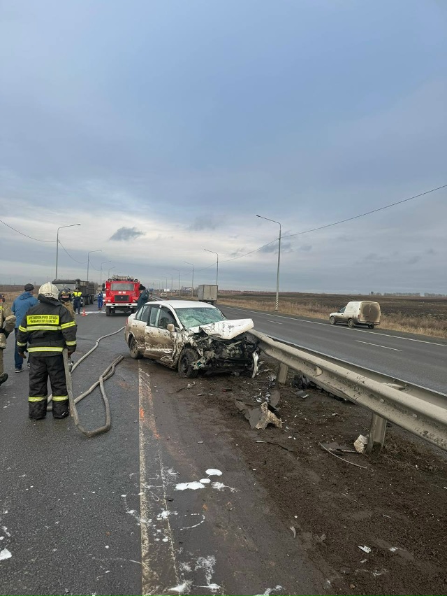 ‼⚡Сегодня днём в Копейске произошло жёсткое ДТП: разб...