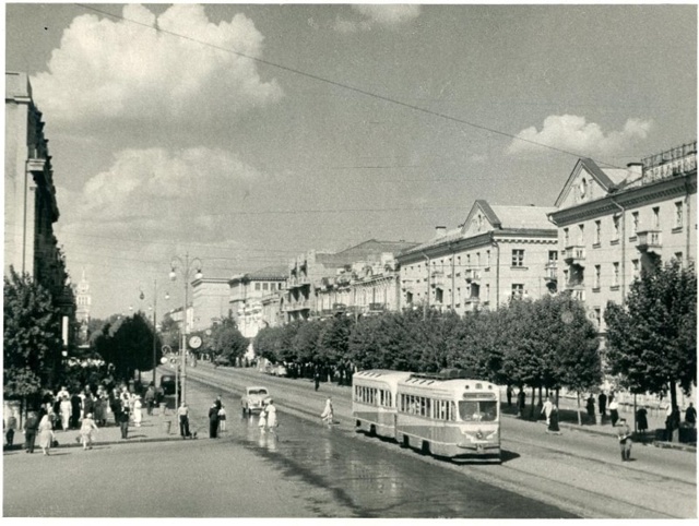 Воронеж в прошлом. Проспект Революции в 1955 году🚊