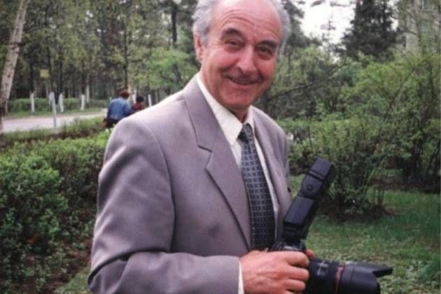 Уважаемые жители города!!!
Выставочный центр приглаша?...