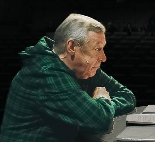 👮‍♂️ Михаил Ефремов вышел на свободу по УДО Его адвокат сообщил, что после освобождения артист начн