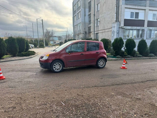 🚔 Сотрудники Черноморского района устанавливают обс?...