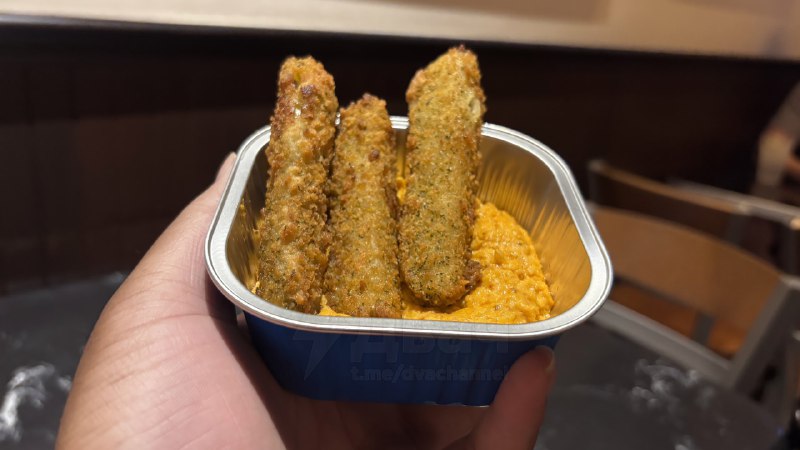 KFC в Канаде добавил в меню Pepsi с… маринованными огурцами. Этот напиток входит в новую серию блюд.