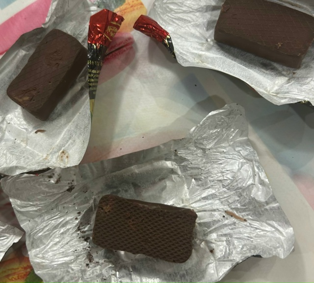 Дополнение к посту, где писали про конфеты маска. Кто л?...