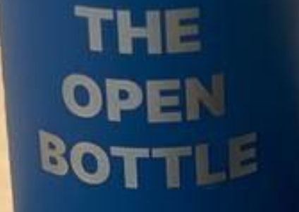 Для даунов чтобы не забывали что бутылку нужно открывать