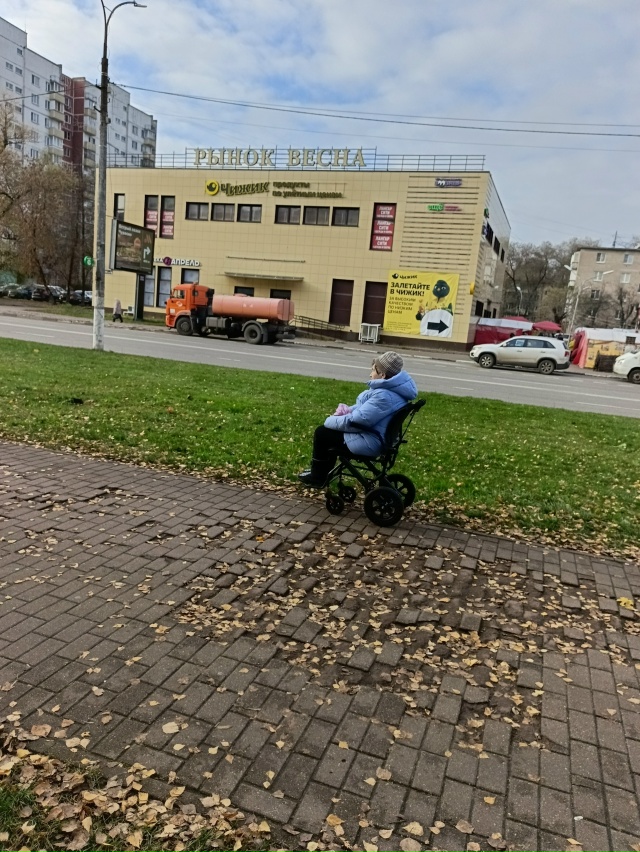Улица Гурьева.
Позорище 🤢 — не проехать, не пройти.
Пр?...