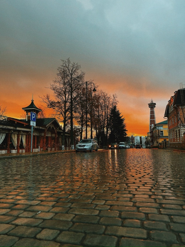 Огненный закат над Рыбинском ❤
📷 Марии Воронковой
