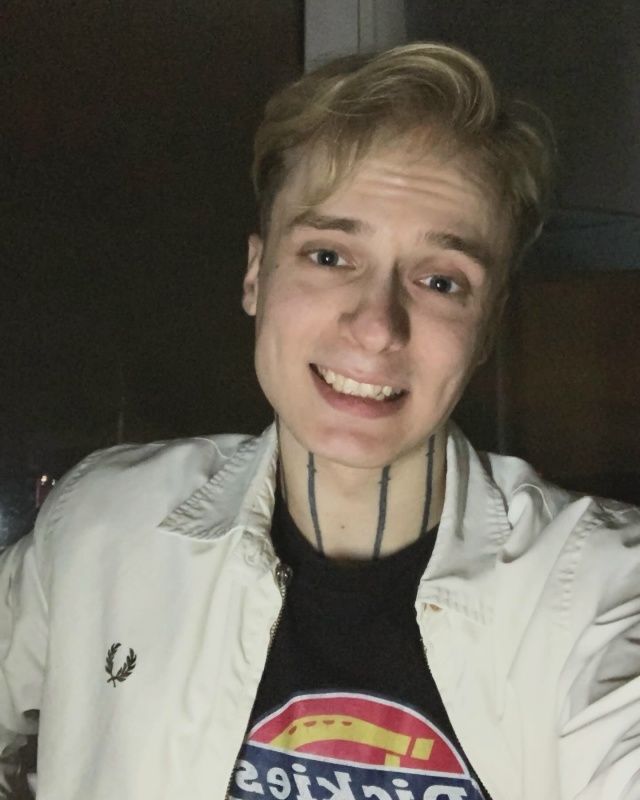 Кто погулять этой ночью - +? Пригнал в родной город спус?...