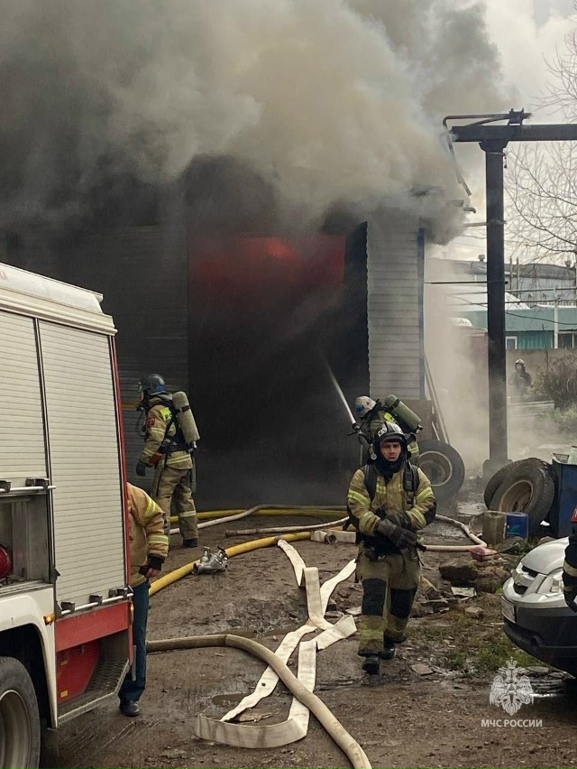 Вчера в автосервисе в Инорсе был ликвидирован пожао
П?...