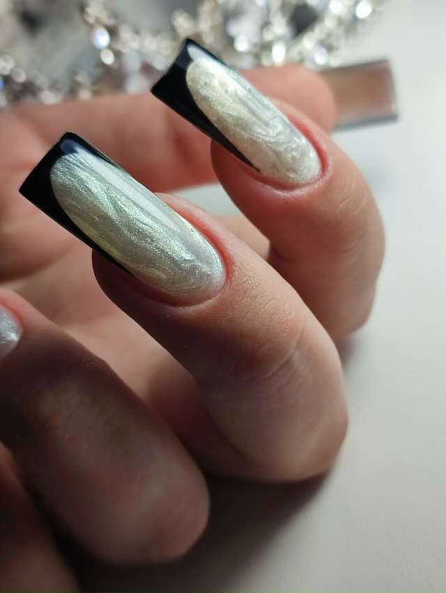 Меня зовут Татьяна, я сертифицированый мастер с опытом...