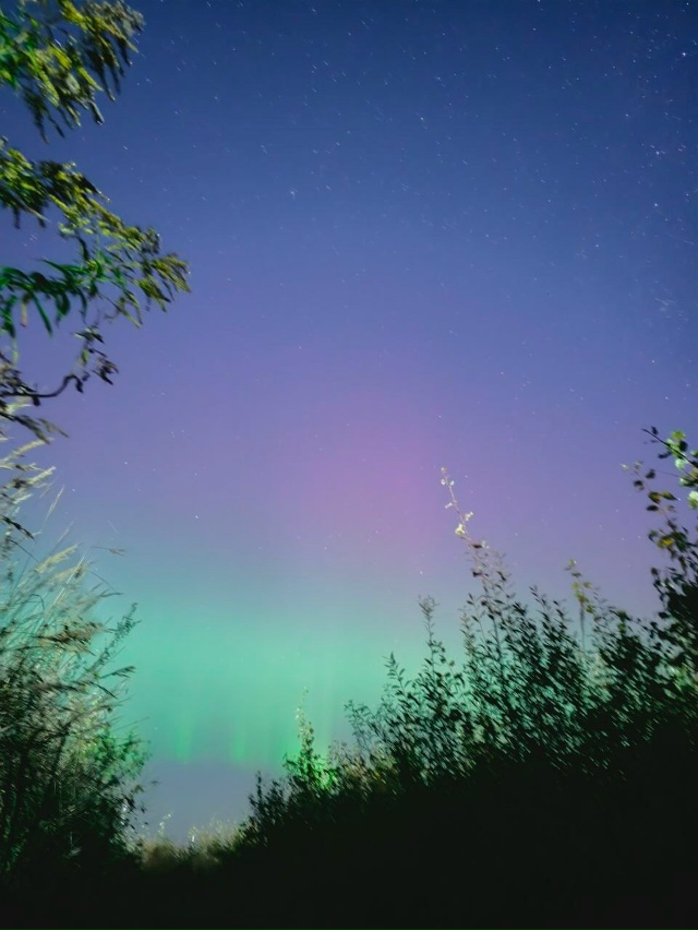 Северное сияние в Ярославле ❤️
? Александр Давидик, ...