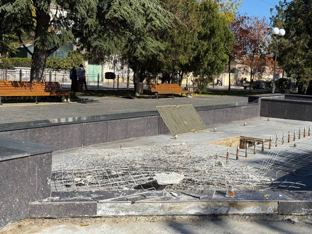 ⛲️Специалисты завершили консервацию городских фонта...