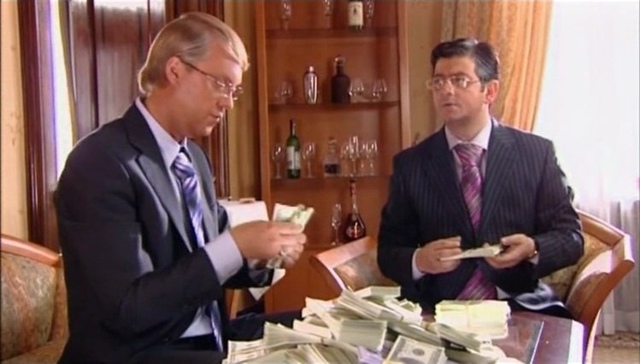 Россия догнала Великобританию по числу долларовых мил...