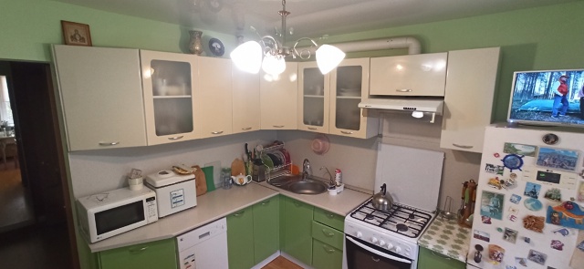 Продам погребок, не топит, свет есть.
40к без торга. Тел: 8...