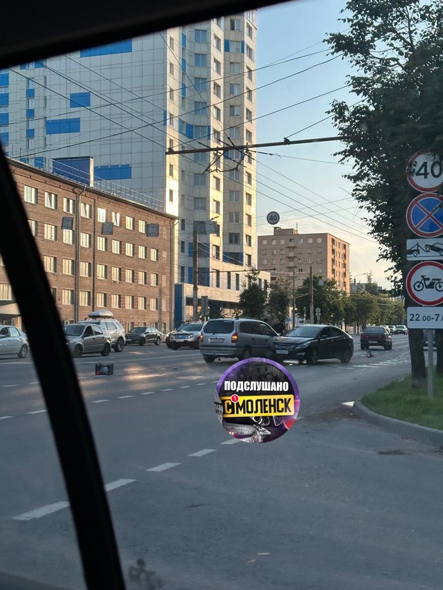 На Кирова произошло ДТП. Молодой человек разворачивал?...