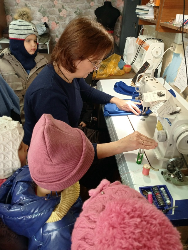 В жизни человека профессия занимает важное место.
Для ?...